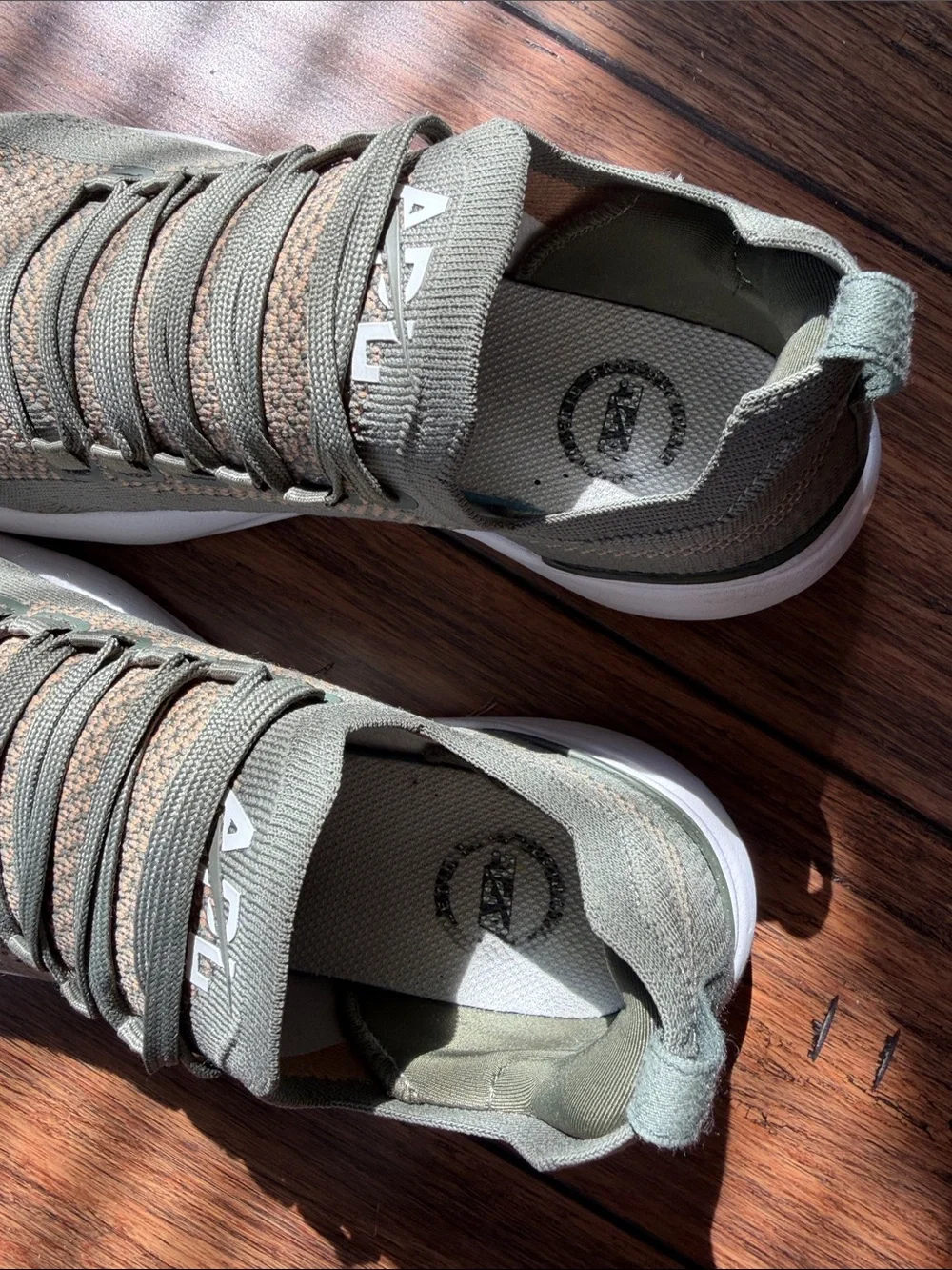 APL Olive Green Knit Low-Top Sneaker Sz 8